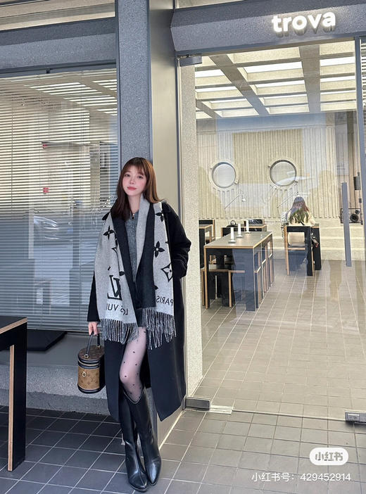 Lv羊绒围巾-黑灰色 商品图2