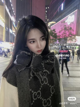 Gucci双面黑灰色围巾