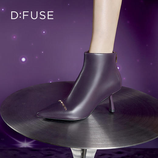 D:FUSE迪芙斯冬季新款短靴女牛皮通勤踝靴金属扣高跟短靴DF34116102 商品图9
