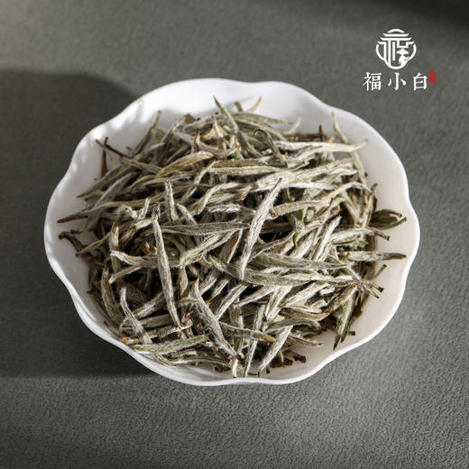 福小白 福地福鼎白茶2023一级白毫银针75g 商品图3