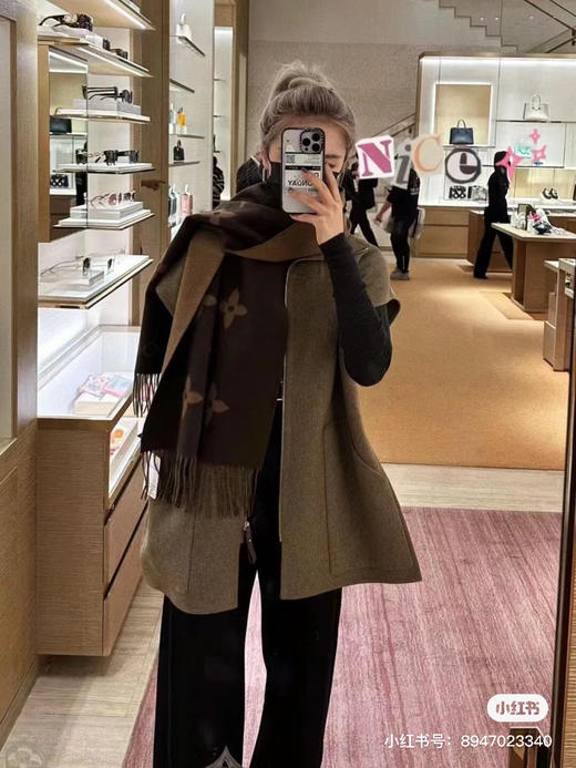 Lv羊绒围巾-巧克力色 商品图5