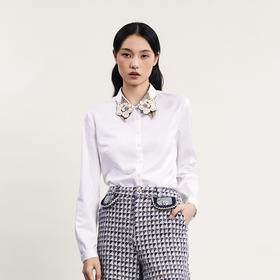 谜底白衬衫长袖女2024春季新款文艺风领口绣花修身衬衣241MC0059