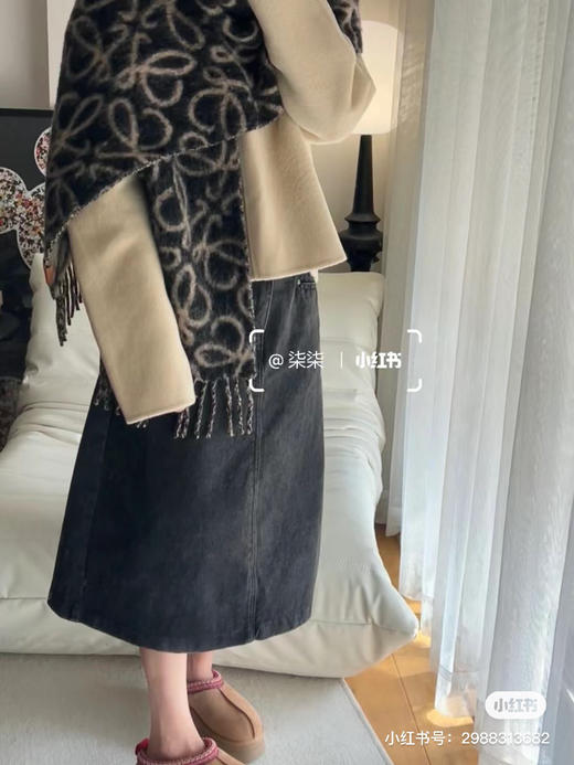 Loewe新款围巾-黑灰 商品图3