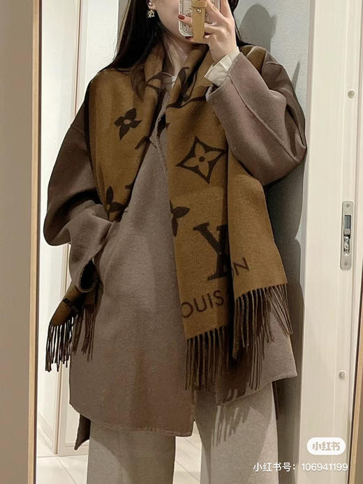 Lv羊绒围巾-巧克力色 商品图3