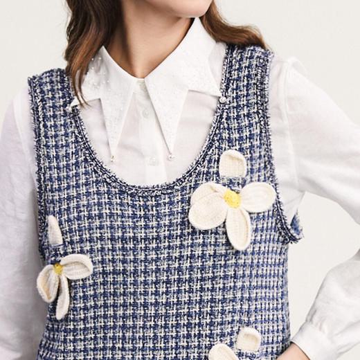 谜底针织连衣裙无袖2024春款复古文艺风花朵绣花直筒裙241MZ0312 商品图3