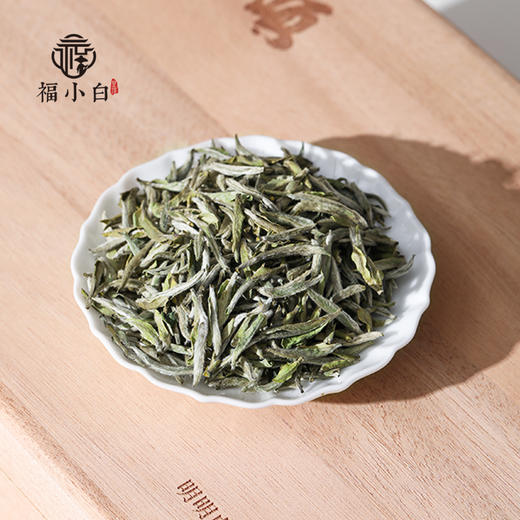 福小白 登顶福鼎白茶2023头采白毫银针380g 商品图3