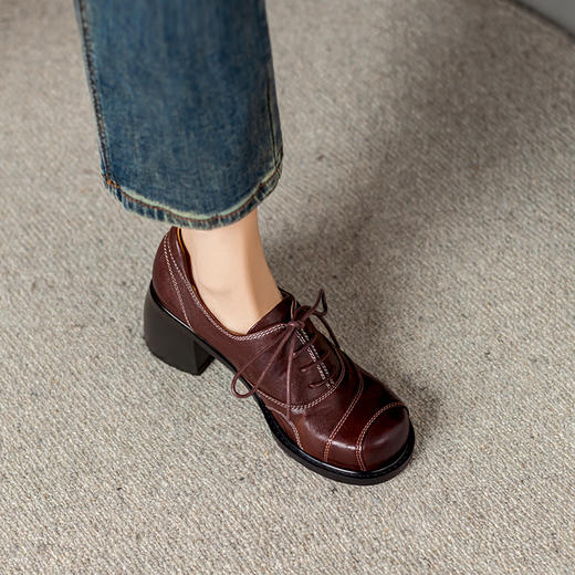 时尚个性，新款圆头真皮粗跟小皮鞋BE-b7126 商品图1