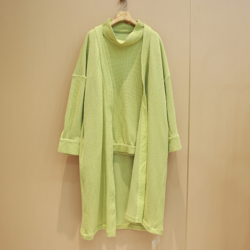 大衣（23801664-绮钱）+马甲（23804611-绮钱）