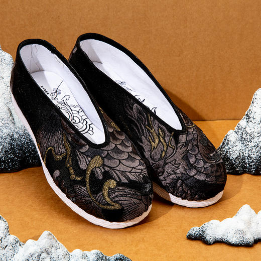 内联升男鞋手工单鞋千层底鱼跃龙门绣花小元口鞋8541A 商品图3