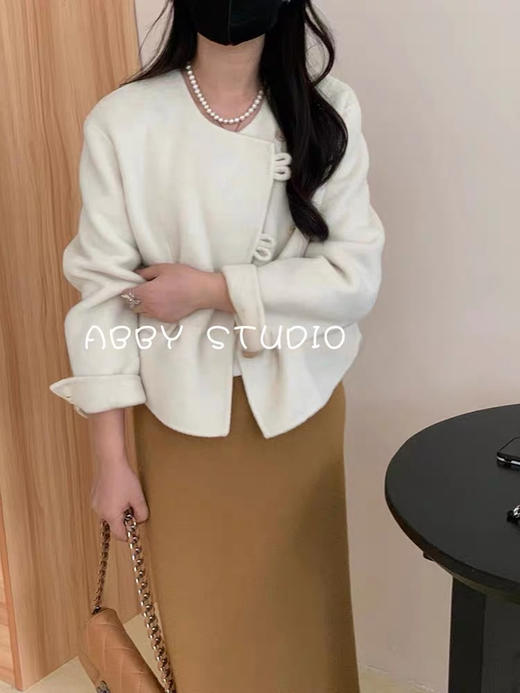 盘扣羊毛大衣 商品图7