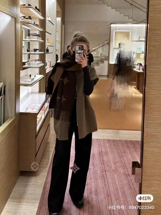 Lv羊绒围巾-巧克力色 商品图6