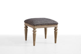 Hebe 床尾凳
