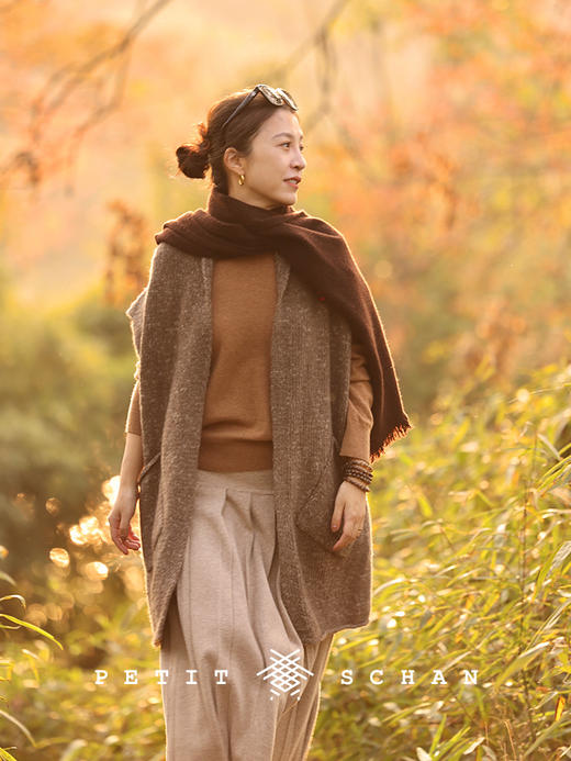 PETIT SCHAN小闪 CLO#396 One warm One love 暖爱 牦牛绒手纺纱纯手编针织大坎肩/马甲 商品图5