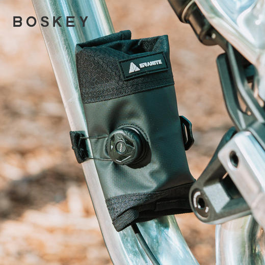 美国Granite 自行车工具收纳包 山地公路旅行车折叠便携尾包 商品图4