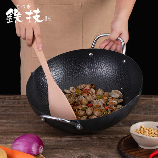 日本铁技铁双耳无涂层物理不粘饭店炒菜锅轻炒锅燃气灶煤气灶通用配木盖+木铲【需开锅】 商品图1