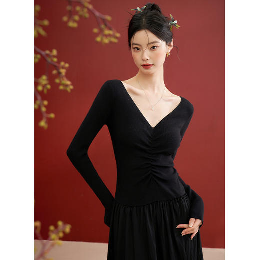 西遇赫本风黑色针织毛衣连衣裙新款小个子法式高级感长裙D0240013 商品图3