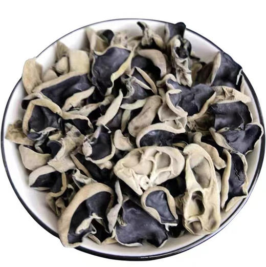 黑龙江生态种植木耳，木耳朵大、肉厚、口感滑润、无污染，以特有的品质闻名，含有人体必需的八种氨基酸和维生素，丰富的胶质可消食化滞，年产量300万千克以上，被中外客商称为"天下第一耳！
500克/袋 商品图1