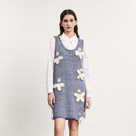 谜底针织连衣裙无袖2024春款复古文艺风花朵绣花直筒裙241MZ0312