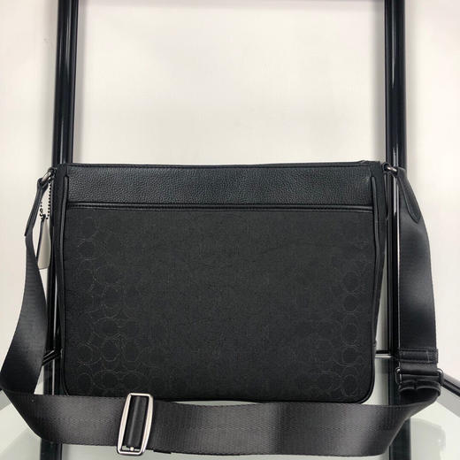 秋冬特惠💰470 coach/蔻驰男包 C5291 VARSITY THOMPSON系列男女通勤款 提花织布条纹拼皮单肩斜挎包  尺寸：31×22×7cm 商品图1