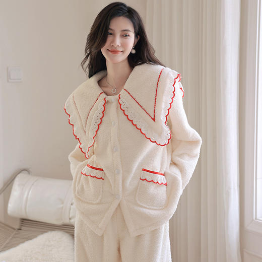 秋冬【小红书新款法兰绒睡衣】柔软保暖 加厚家居服套装女 新年 商品图0