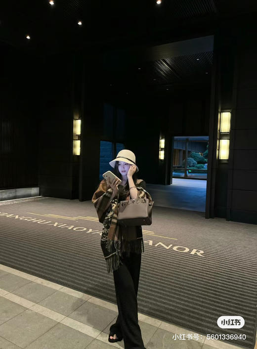 Burberry新款围巾 商品图5