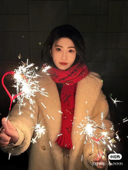 Lv经典针织围巾-唐嫣红 商品图1