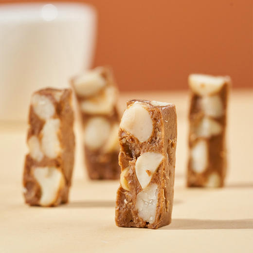 预售， 2月7号左右陆续开始发货【意式坚果咖啡糖】咖啡香醇坚果丝滑，优选原料，意大利新鲜咖啡豆现烘现磨，进口夏威夷果，0反式脂肪酸，不粘牙不费牙不硌牙，越嚼越香，咖啡爱好者茶点休闲时刻 商品图1