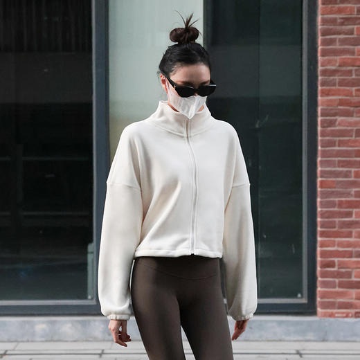 【特价秒杀89元，售罄不补，最后一批货！】beemen冬季摇粒绒加厚保暖短款显瘦户外休闲运动外套 商品图3