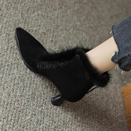时尚保暖，羊反皮+水貂毛橡胶运动大底短靴YCJX-2567 商品图5