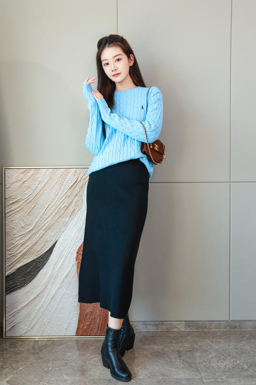 高弹显瘦羊毛直筒裙 商品图1