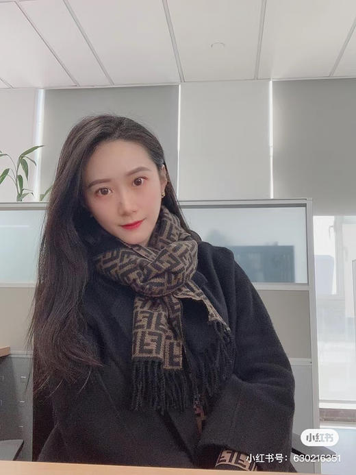 Fendi小logo围巾 商品图4