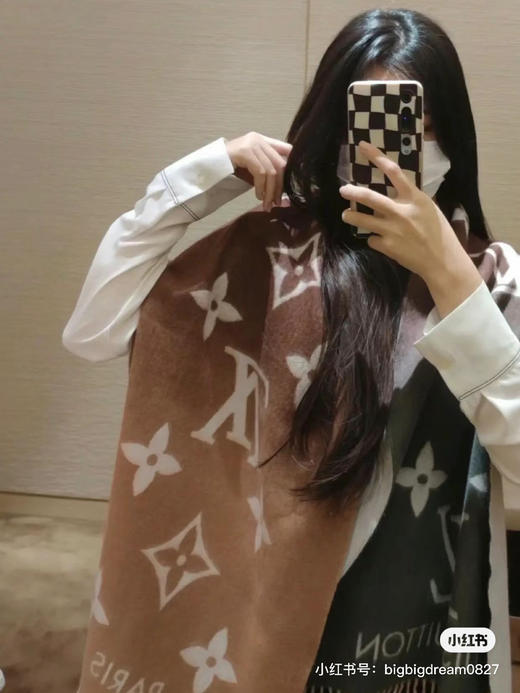 Lv渐变围巾-橄榄绿 商品图0