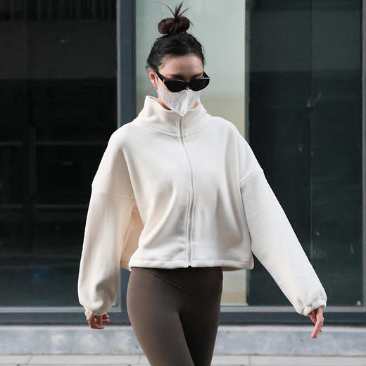 【特价秒杀89元，售罄不补，最后一批货！】beemen冬季摇粒绒加厚保暖短款显瘦户外休闲运动外套 商品图0