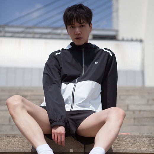 HUAPAO画跑 连帽速干透气防水运动夹克 商品图11