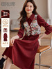 【年终特卖】熙世界2025秋冬女装新中式盘扣国风刺绣马甲红色连衣裙两件套装 商品缩略图0