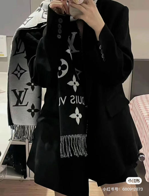 Lv羊毛围巾-黑色 商品图3