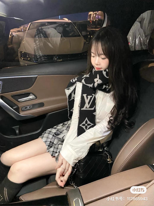 Lv羊毛围巾-黑色 商品图5