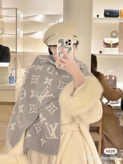 Lv羊毛围巾-灰色 商品图0