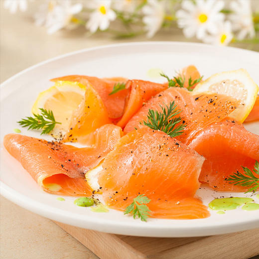 【送芥末酱油】 新疆烟熏三文鱼片/带皮鱼段/锁鲜刺身/三文鱼肉丁 虹鳟鱼 新疆海鲜 优质鱼肉 营养新鲜 商品图2