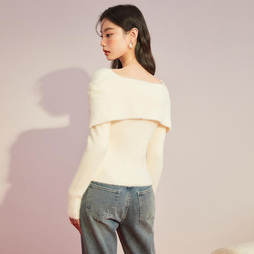 西遇针织衫女新款红色修身百搭打底衫一字肩长袖上衣12221930 商品图3