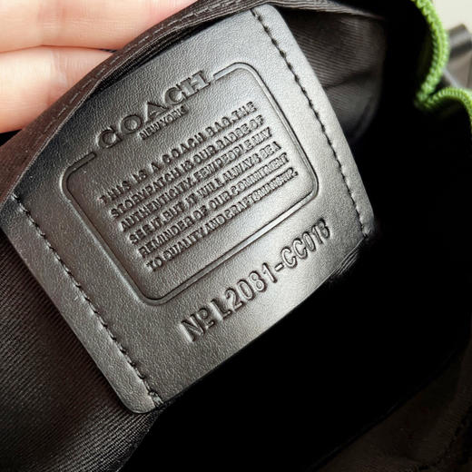 秋冬特惠💰620 蔻驰新款上架cc018 QBUXO 
Coach男士Track小号邮差包，翻盖带拉链，
迷彩色 尺寸：26x18x6cm 商品图8
