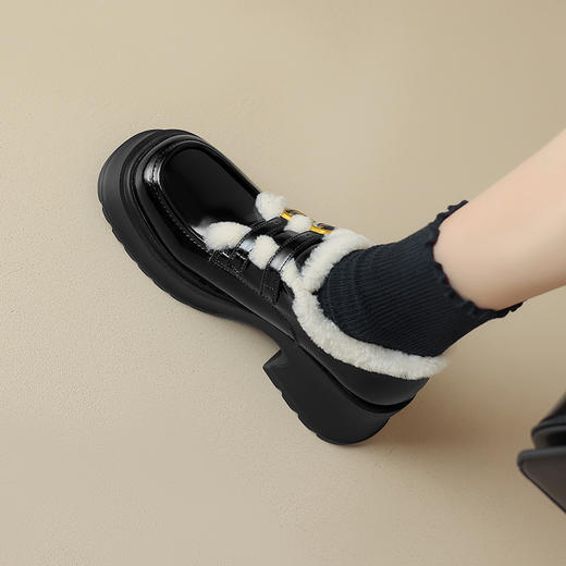 冬季新款，里外全皮厚底保暖绒里单鞋HCY-5074 商品图3