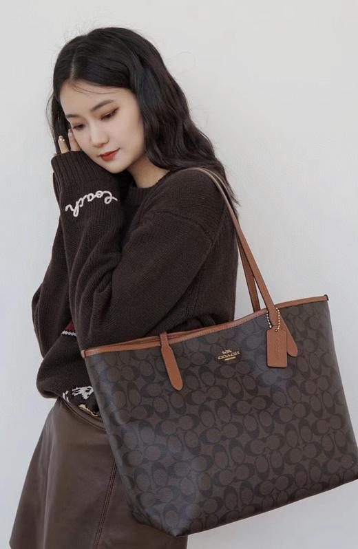 COACH奥莱店City南瓜配色老花托特tote,一招搞定秋冬美拉德穿搭~秋冬背又洋气又大方！美国代购，无中文标签，介意慎拍! Q 商品图3