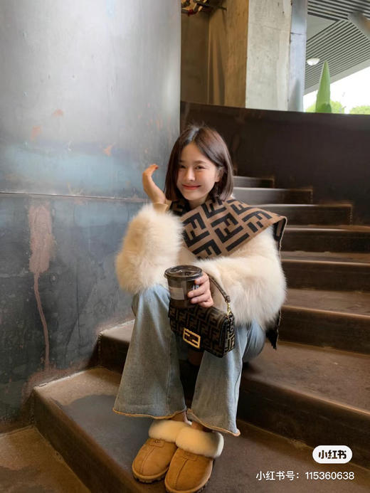 Fendi围巾经典爆款 商品图9