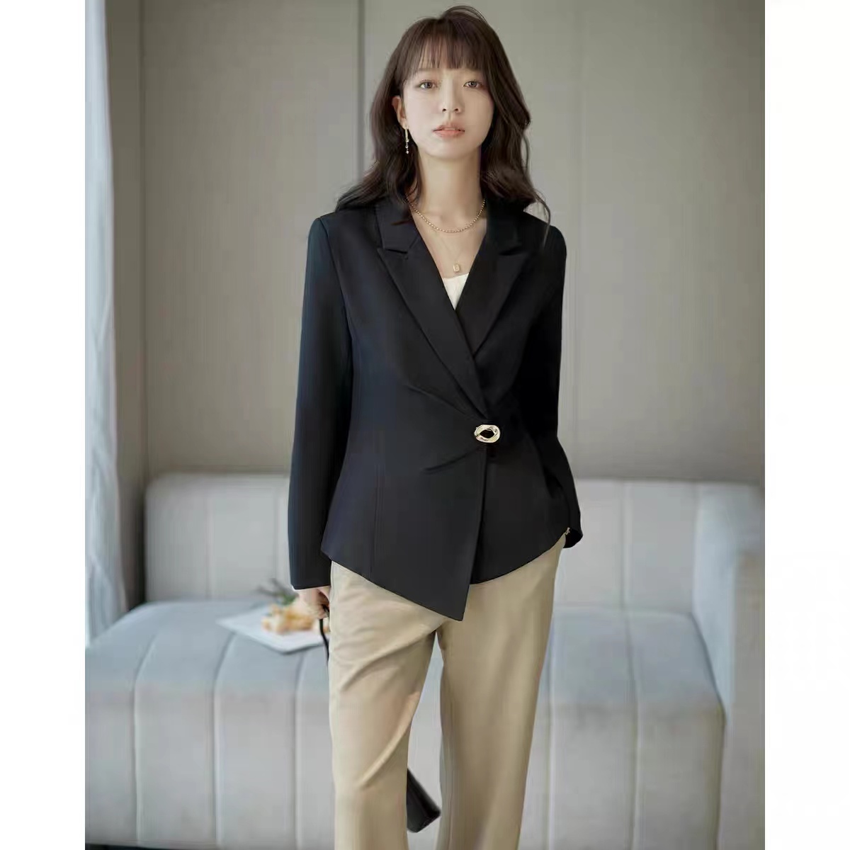 A7014        洋气气质休闲通勤百搭不规则西装外套