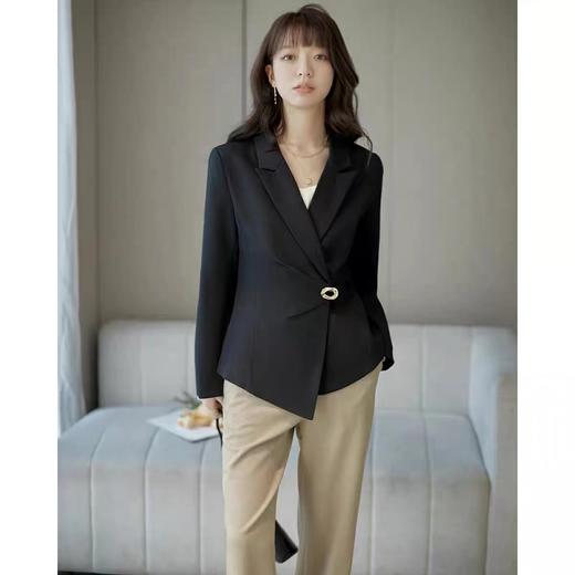 A7014        洋气气质休闲通勤百搭不规则西装外套 商品图0