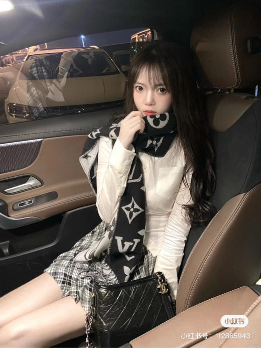 Lv羊毛围巾-黑色 商品图4