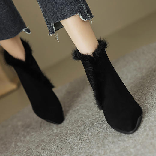 时尚保暖，羊反皮+水貂毛橡胶运动大底短靴YCJX-2567 商品图1