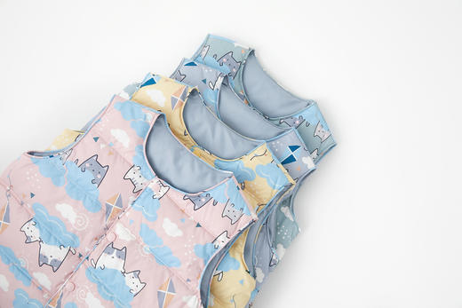 可嘟儿羽绒马甲猫咪印花四色可选 商品图1