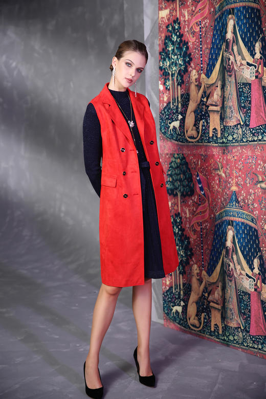 【伯妮斯茵】鹿皮绒合身无弹翻领风衣--仕女与独角兽的乌托邦--《因汉而生--哥特》3D6243 商品图6